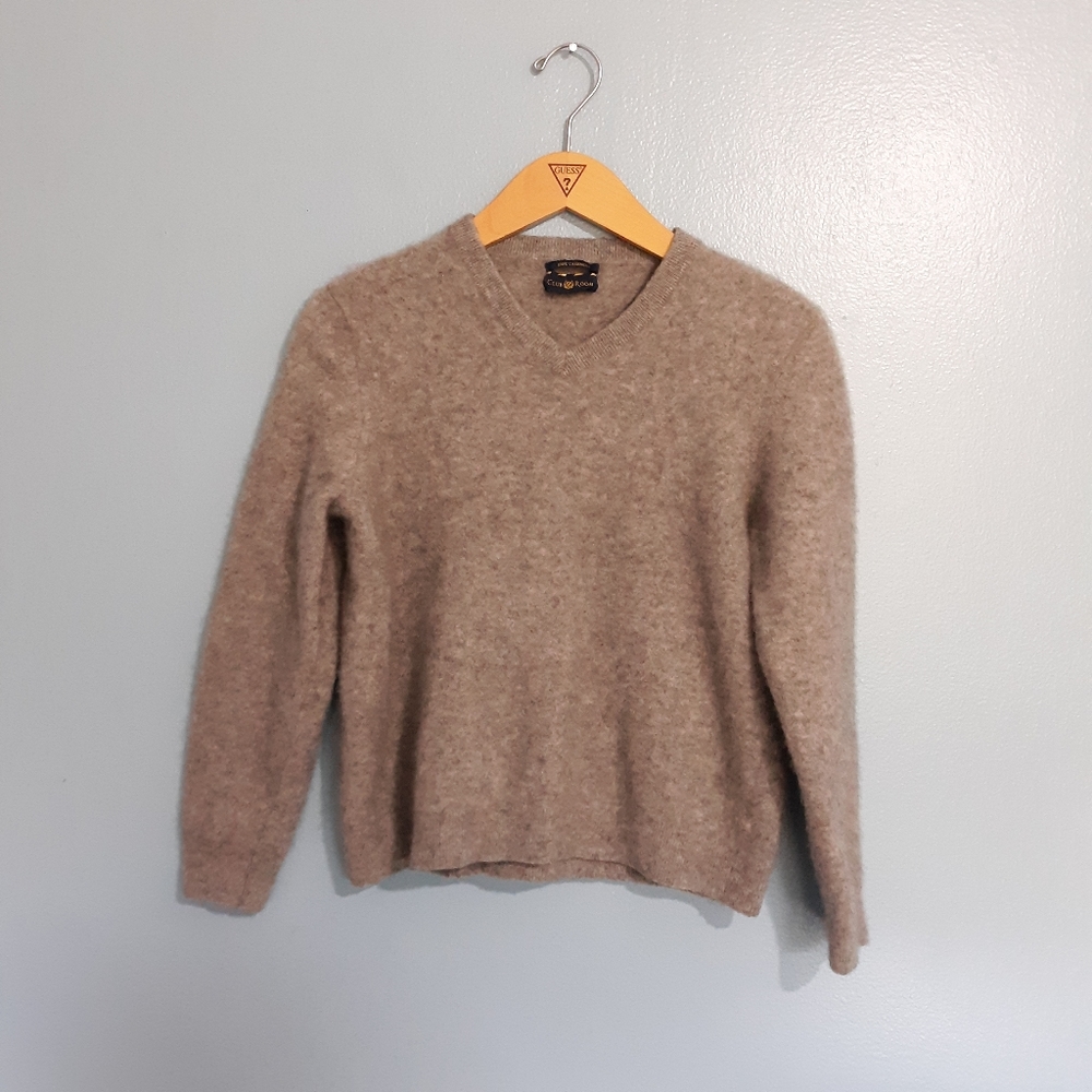 Club room cashmere V-neck sweater size M/L